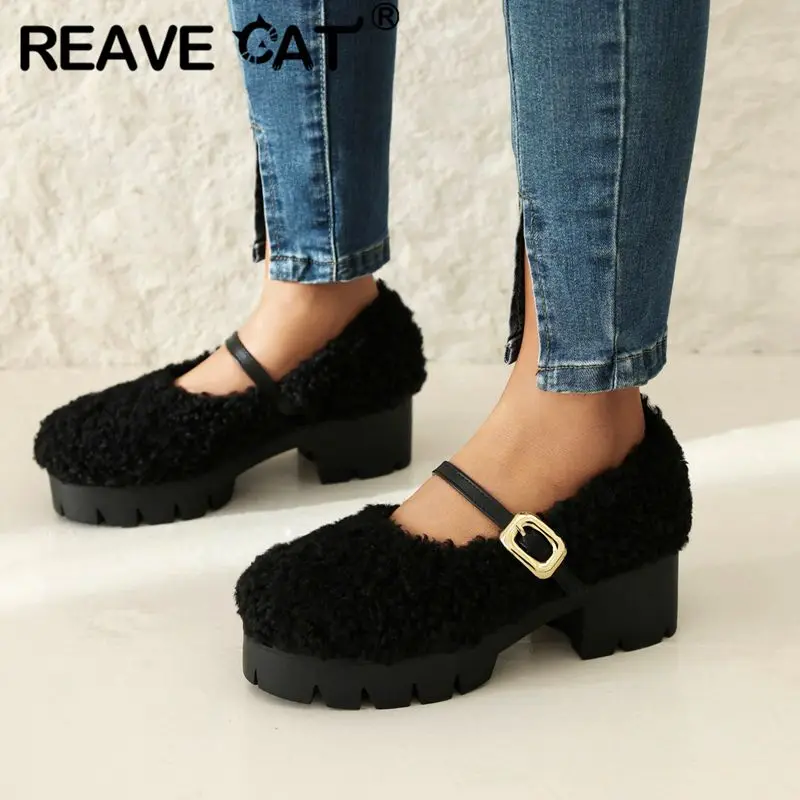 

REAVE CAT Модные женские туфли-лодочки с круглым носком на блочном каблуке 5 см, шерстяная обувь на платформе с пряжкой и ремешком, размер 42 43 Женская повседневная обувь