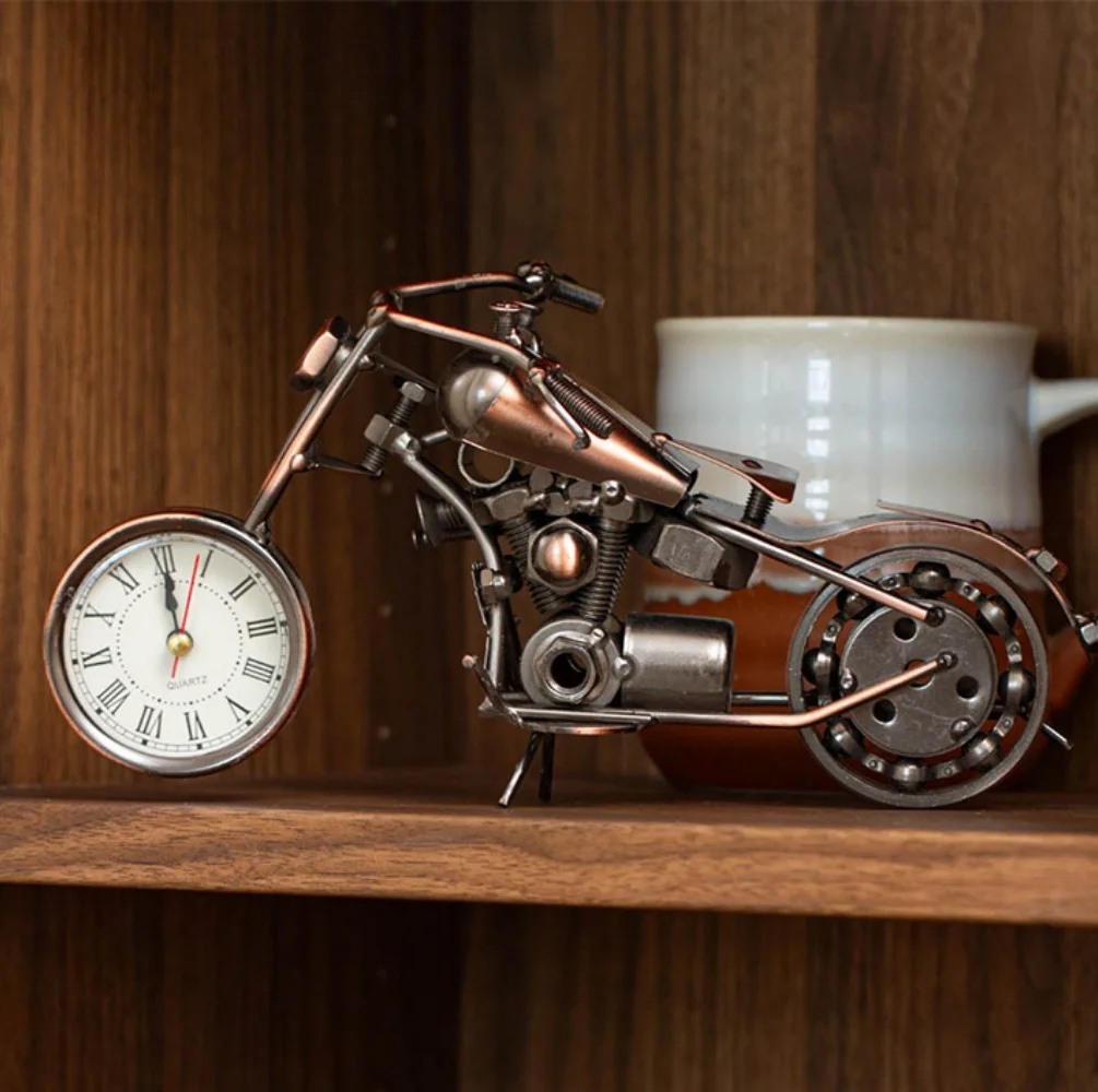 Motorfietsmodel Retro Motor Figuur Metaal Decoratie Handgemaakt IJzer Motorfiets Attribuut Vintage Huisdecoratie Kinderspeelgoed Kamerdecoratie