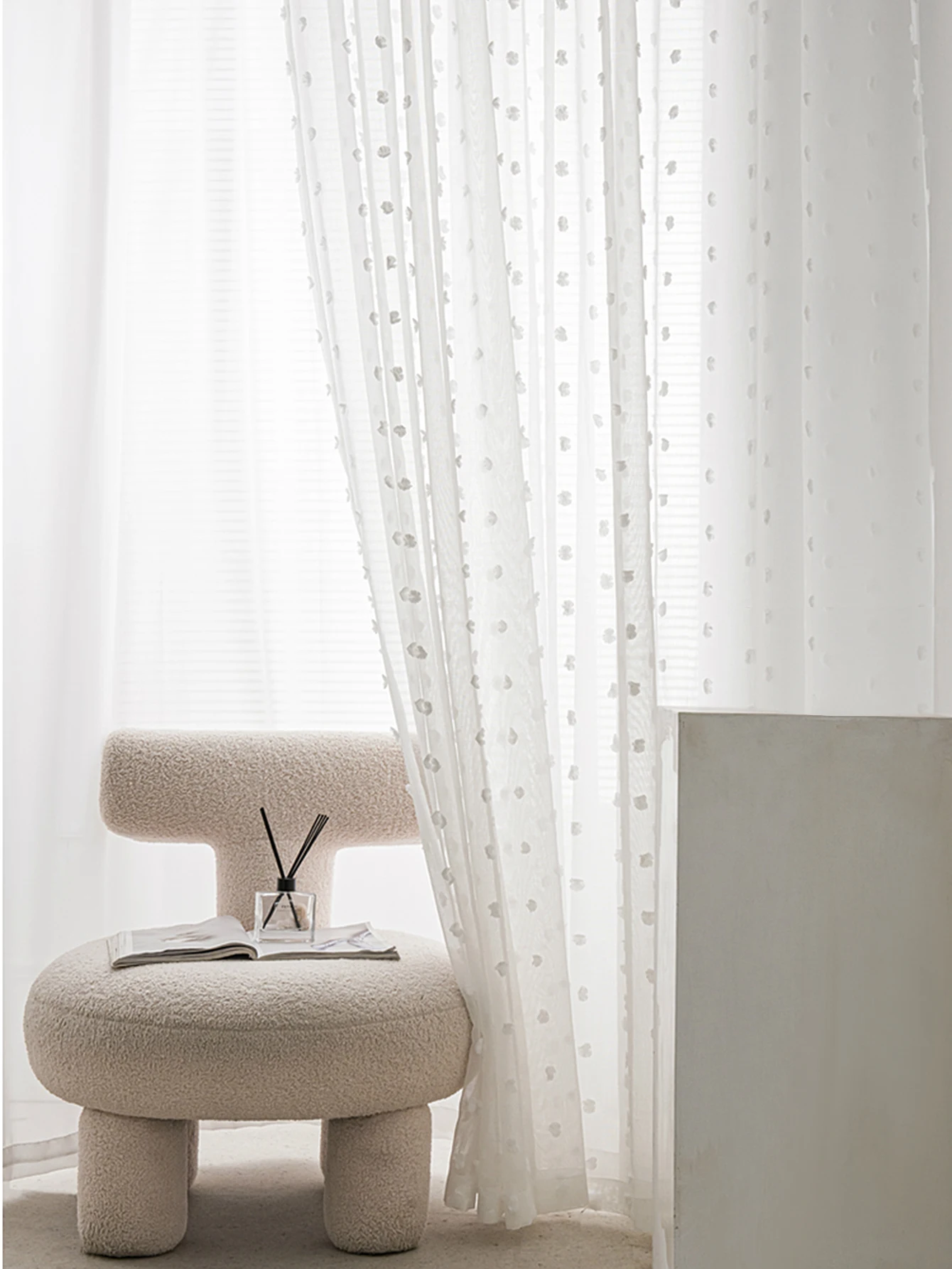 1PC Romantic White Pom Pom Sheer Curtain for the Living Room ,Rod Pocket Voile,Pure Transparent Tulle for Window Decor
