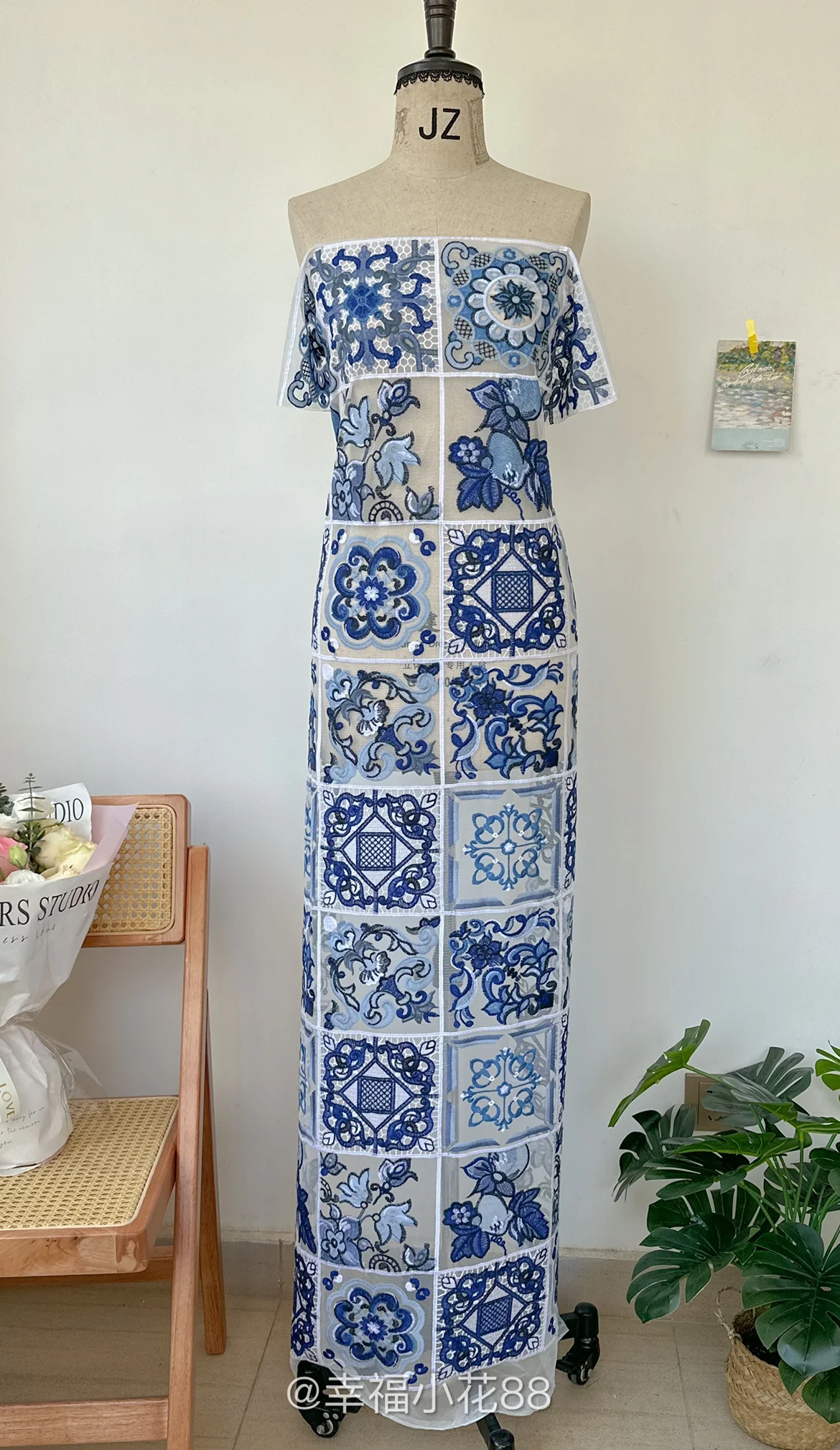 Elegant Embroidered Lace Fabric with Chinese Style Blue and White Porcelain Grid for Dressmaking  Tablecloth Decoration Material