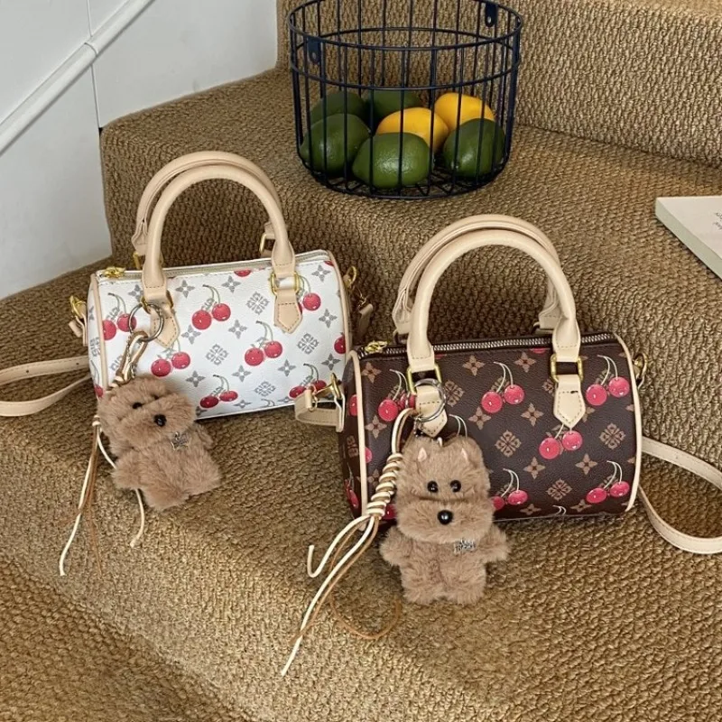 

Reliable Creative Daily Use Individual Portable Durable Lightweight New Model In 2025 Classic Stylish Female Bag