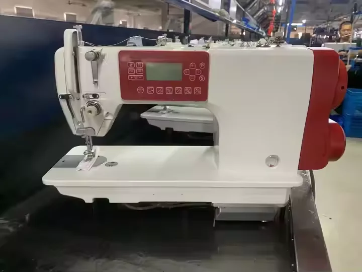 Machine à coudre industrielle automatique à point noué de haute qualité, prix d'usine QK-D4