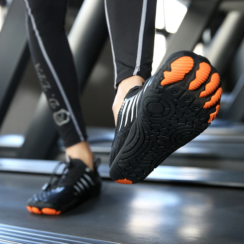 nouvelles-chaussures-aquatiques-de-plage-2025-pour-hommes-et-femmes-–-sechage-rapide-respirantes-ideales-pour-la-natation-la-randonnee-et-la-gym-chaussures-de-sport-aquatiques-type-pieds-nus