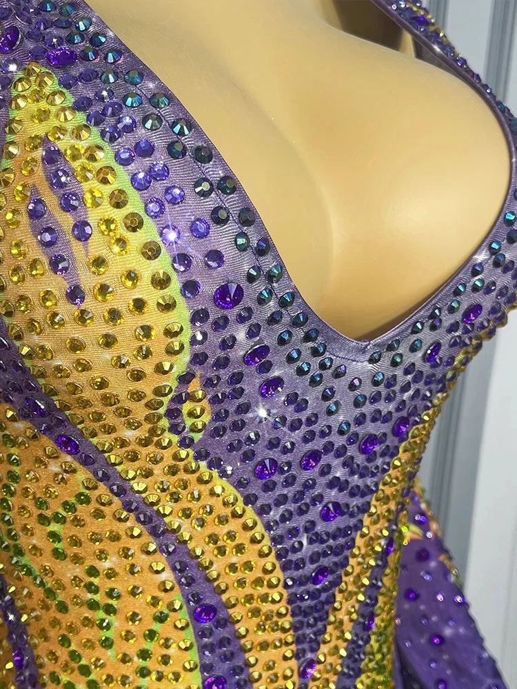 高品質ラインストーンVネックオフショルダータッセル付き伸縮性ジャンプスーツ2025新作ファッションカスタムレディース服