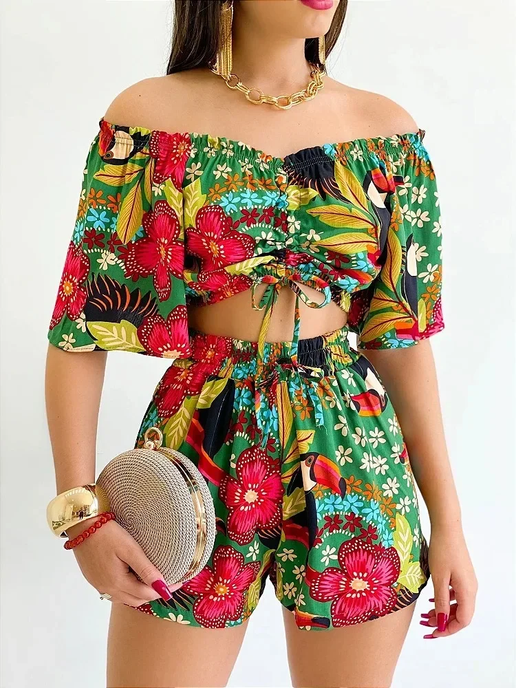 Conjunto de pantalones cortos con estampado de plantas para mujer, traje versátil con hombros descubiertos y cordón, Tops informales, moda de