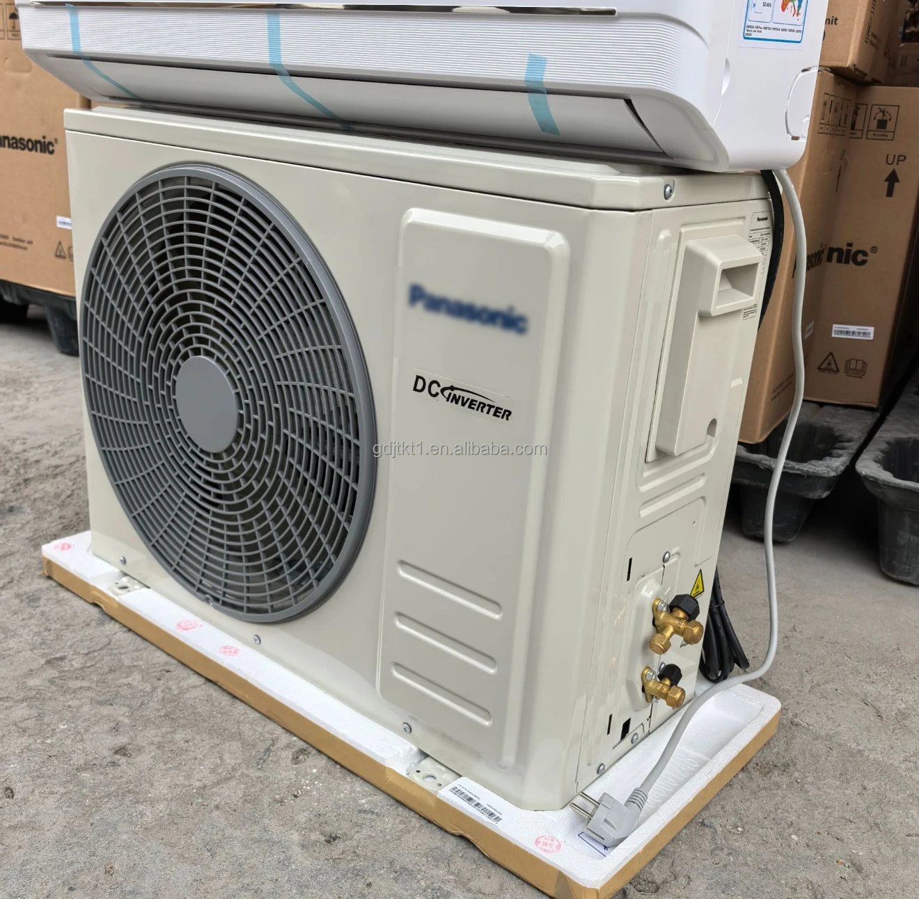 12000BTU 1.5 Wall AC Inverter Cooling Heating Home