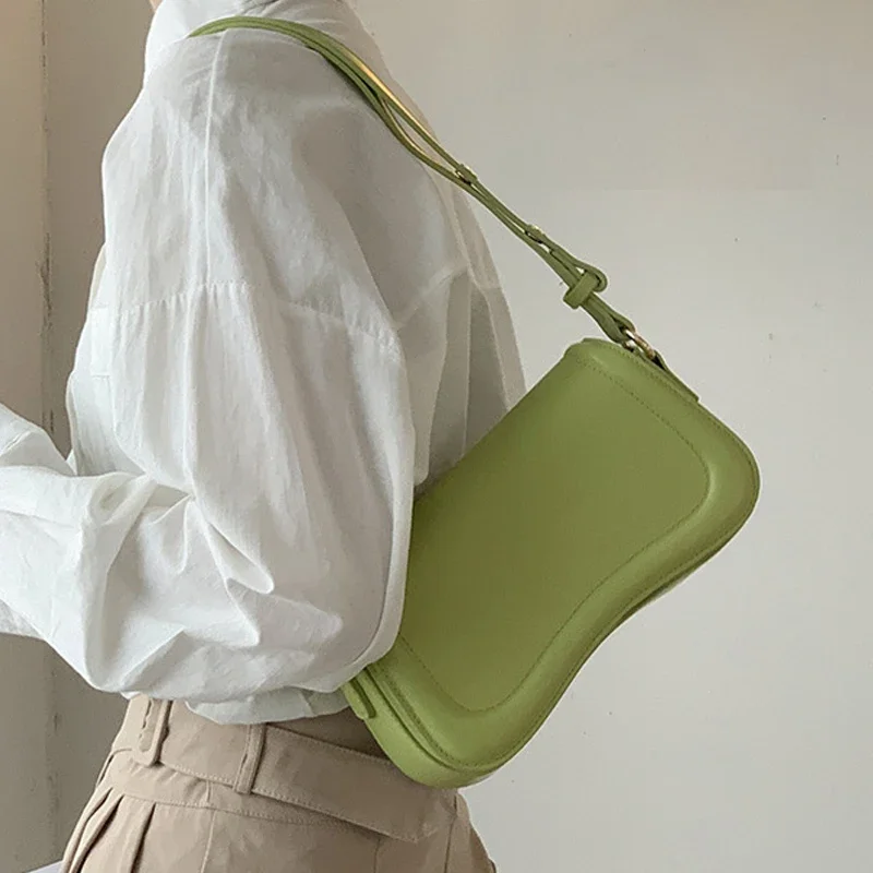 

Luxury Designer Shoulder Crossbody Bags for Women 2023 Pu Leather Trend Female Underarm Bag Fashion Purse Flap Handbags