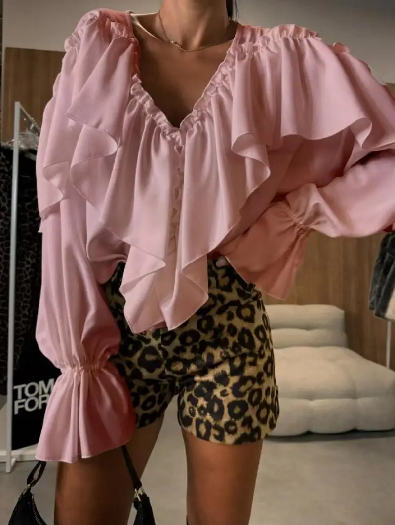 Элегантная французская рубашка с краями грибка, осенняя повседневная рубашка нишевого дизайна с v-образным вырезом и длинными рукавами, женская рубашка с длинными рукавами