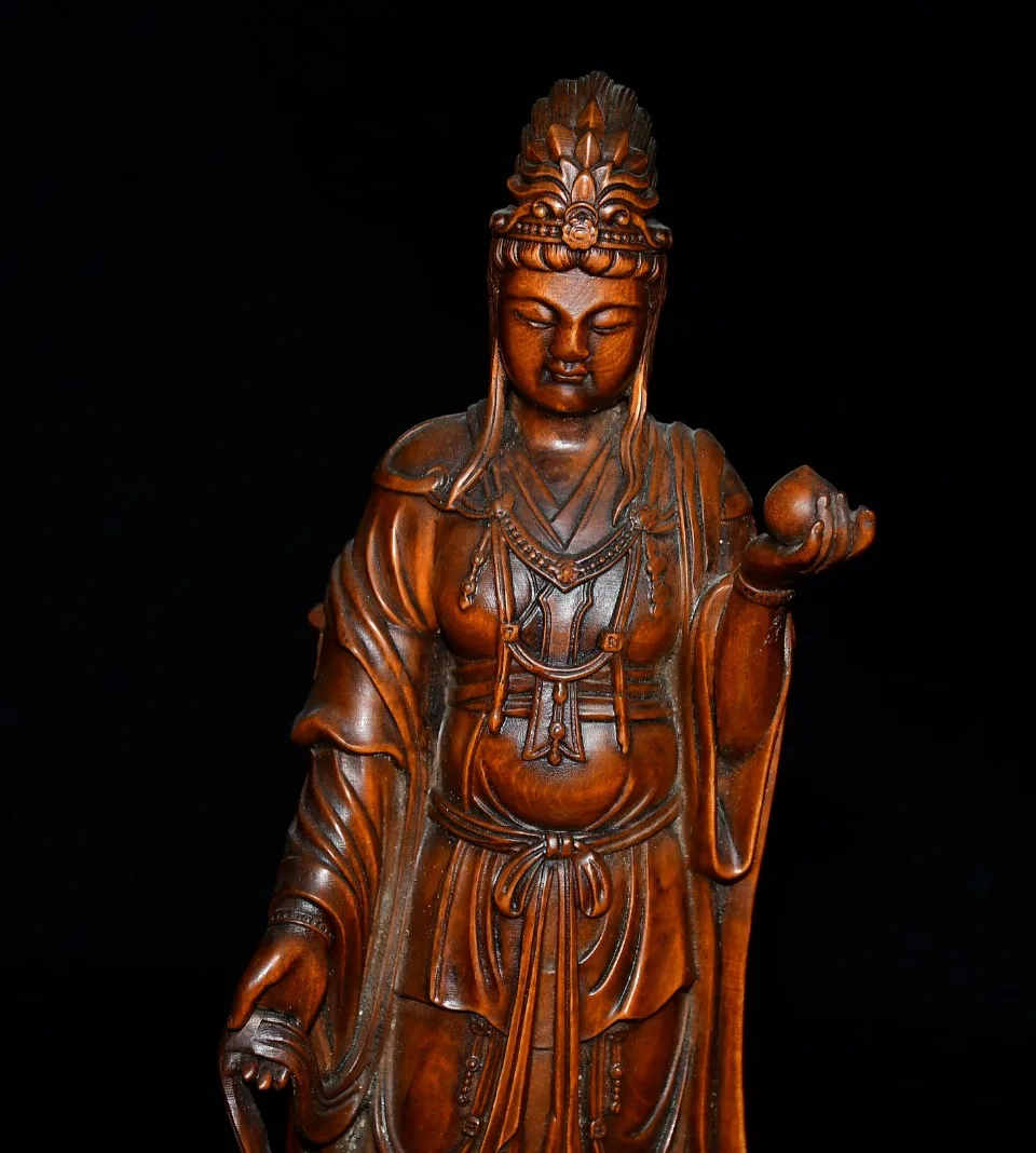 Old Boxwood Take peaches Guanyin Bodhisattva Station Buddha Amitabha Buddha Worship Hall