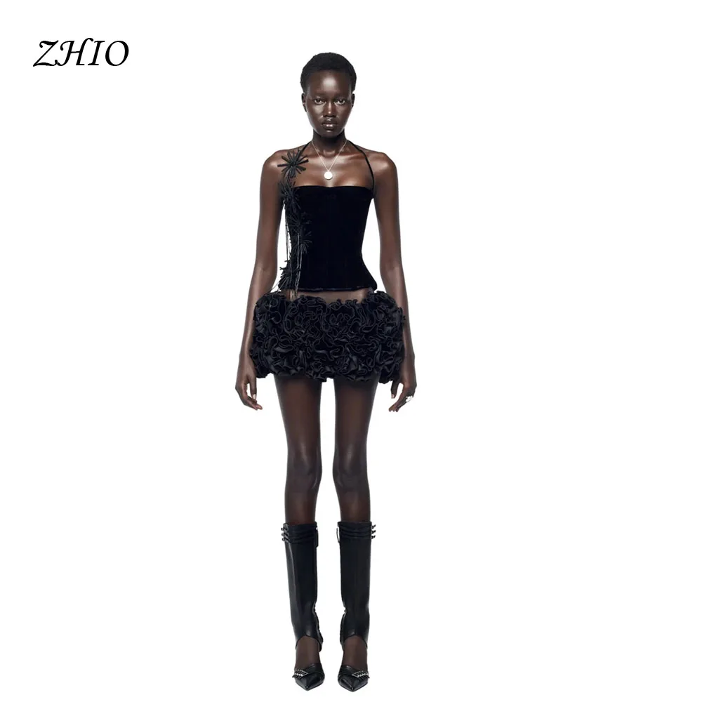 ZHIO Sexy Halter Backless Allacciatura Fiore Nero Mini Due Pezzi Gonna Fasciatura Set 2026 Celebrity Designer Moda Donna Set Personalizzato