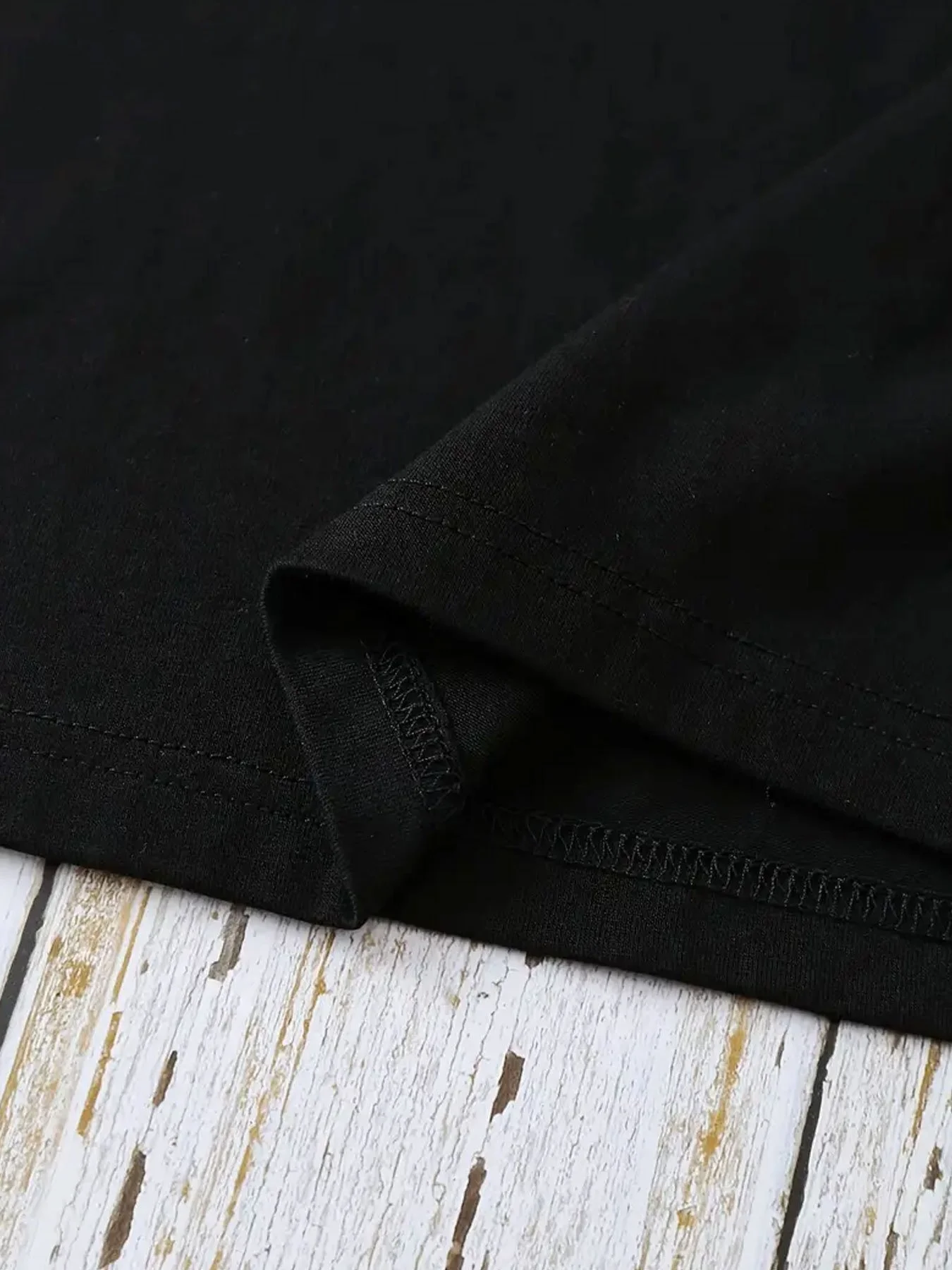 Robe t-shirt noire à manches courtes pour femmes, tenue décontractée avec graphique, col rond, coupe ample, printemps et été, été