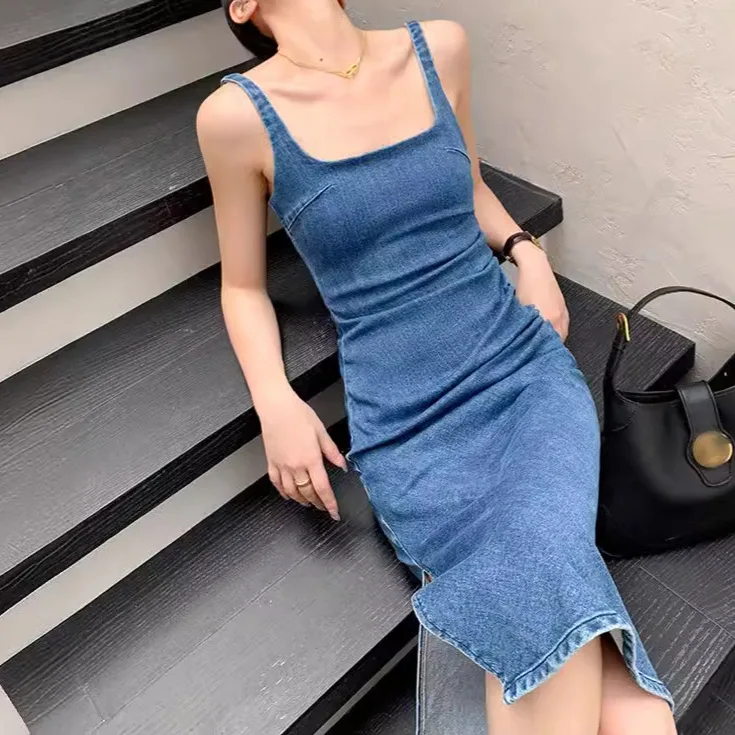 

Summer 2024 new socialite Korean retro blue denim camisole dress for women slim fit and slimming mid length skirt