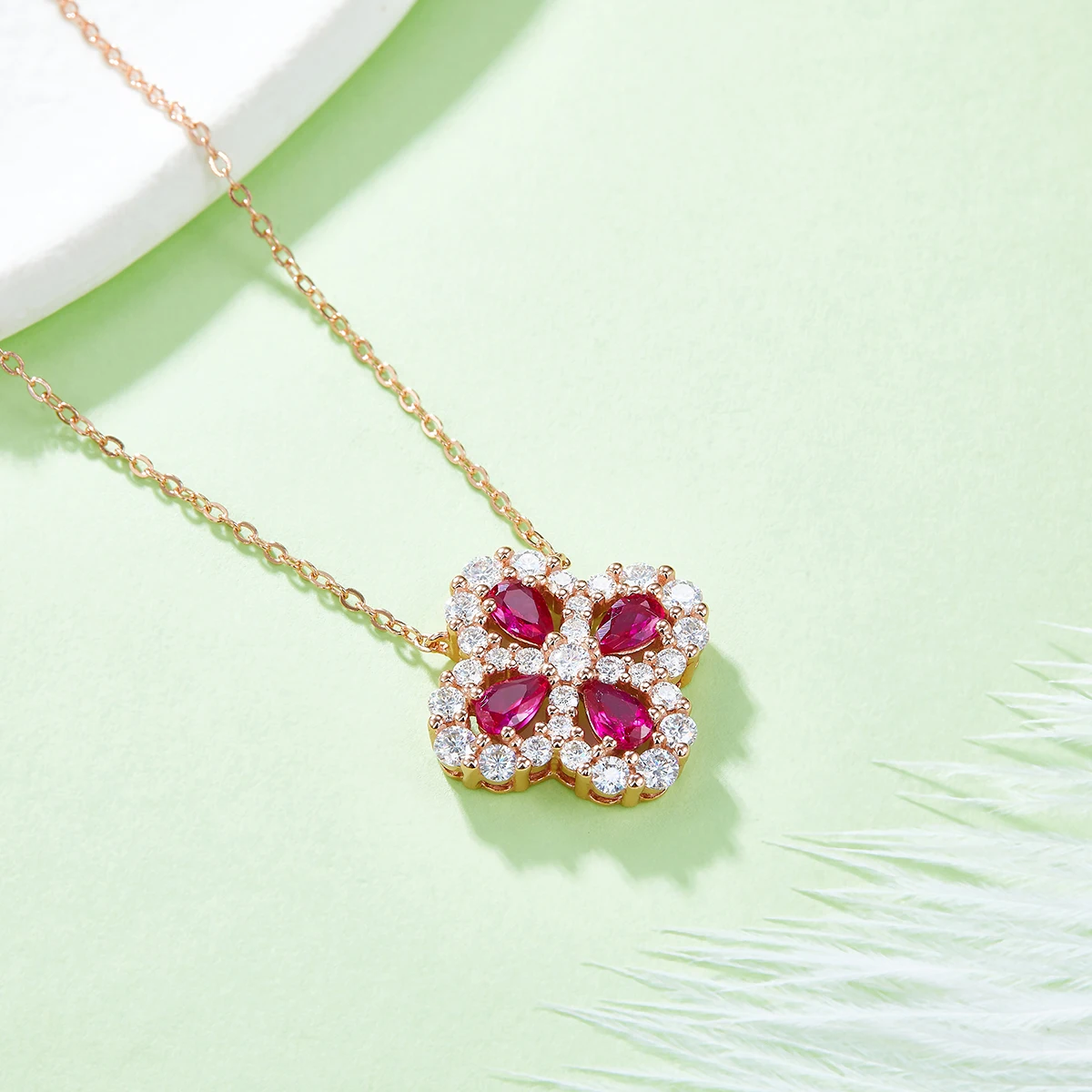 

S925 Серебро грушевидной формы с лабораторным покрытием, рубиновое покрытие, розовое золото, четырехлистный клевер, модное изысканное ожерелье, комплект серег