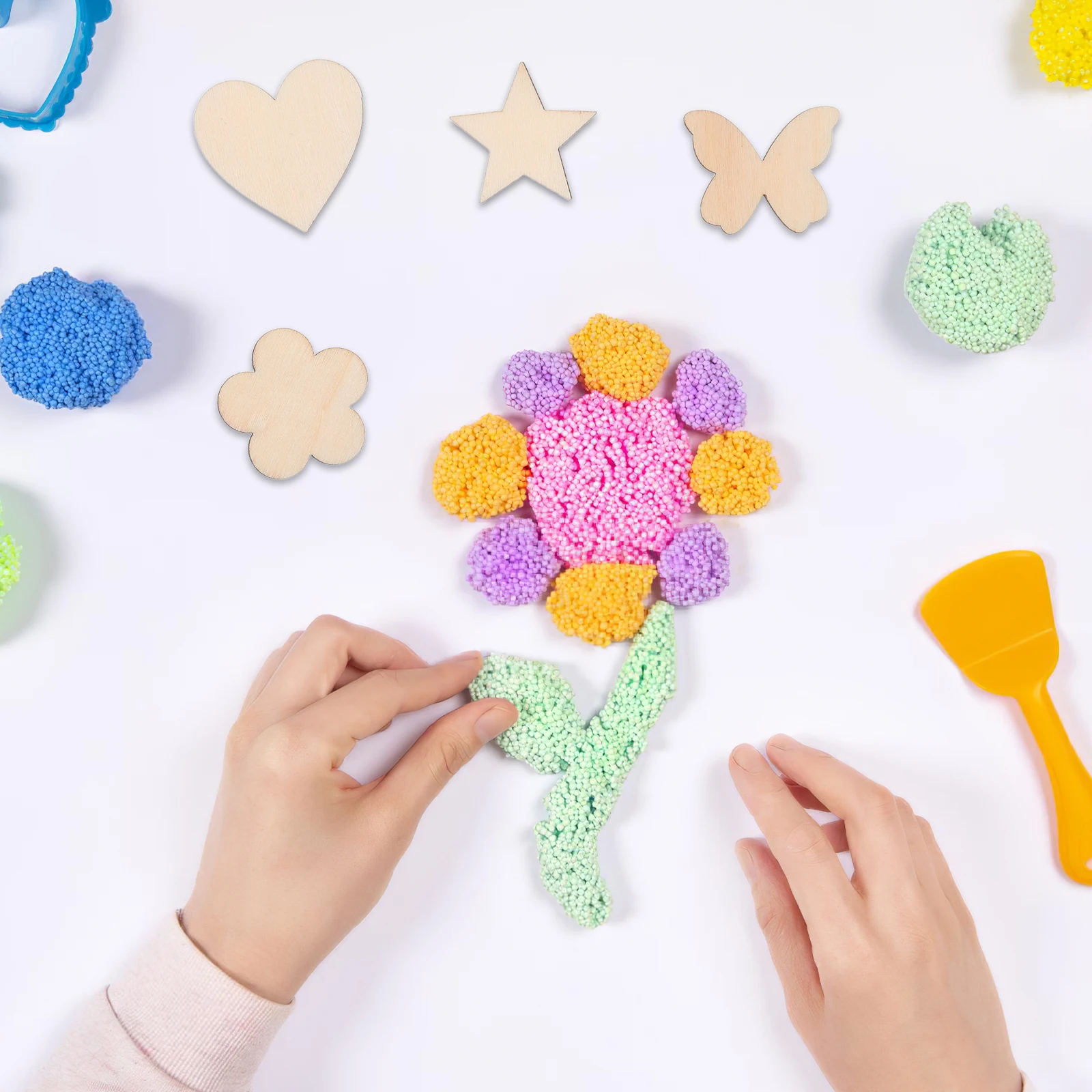 

252 PCS Wood Chip Painting Valentine's Day Love Chips Painted Unfinished Embellishments Decors