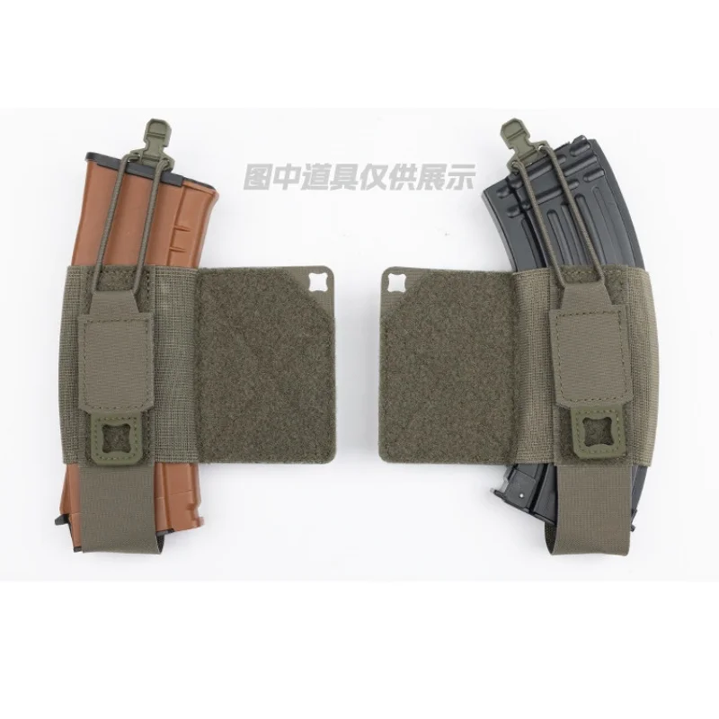 

A Pair Of Built-in Expansion Packs On The Left And Right Sides Of The Vest