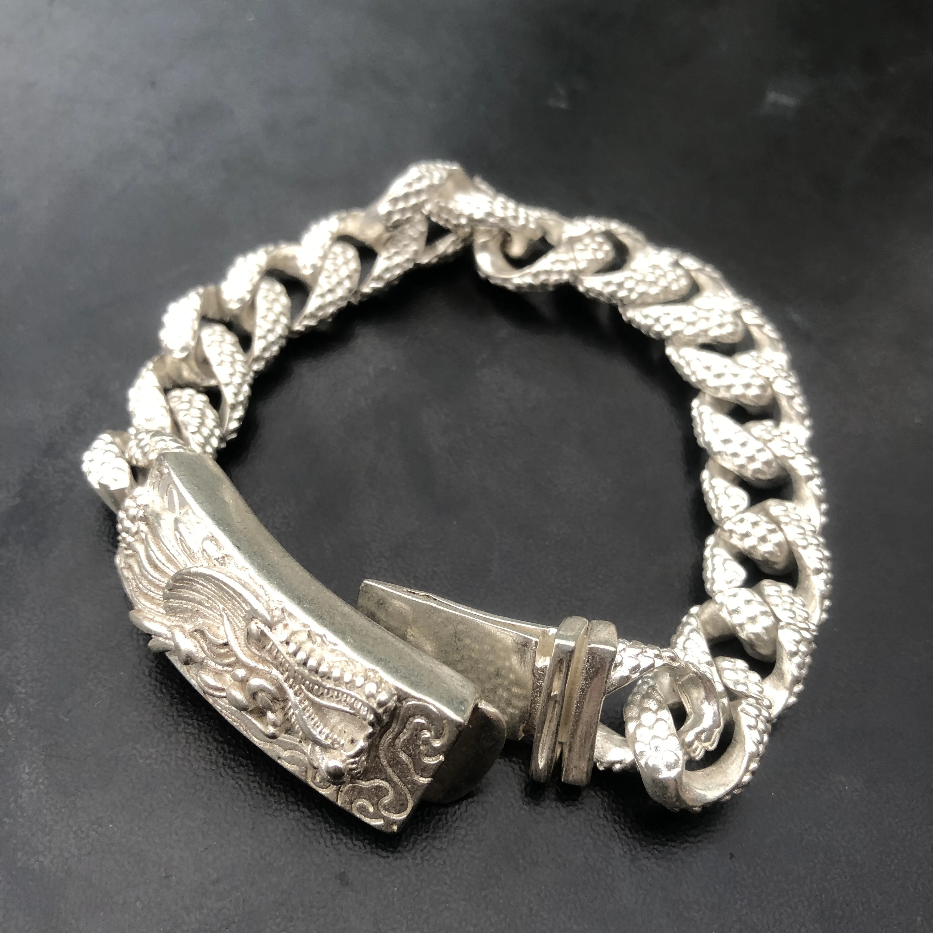 Men Vintage Dragon Embossed Alloy Silver Cuban Link Bracelet Retro Chinese Heavy Thick Chain Biker Jewelry Wristband