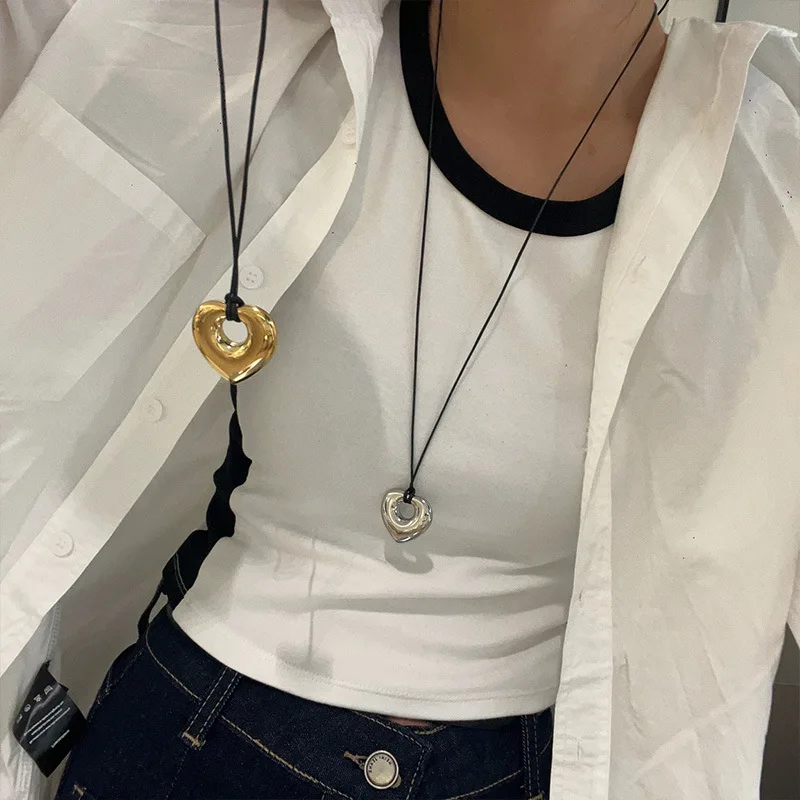 قلادة على شكل قلب أوروبية وأمريكية عبر الحدود، سلسلة صوفية طويلة عصرية وراقية، صغيرة