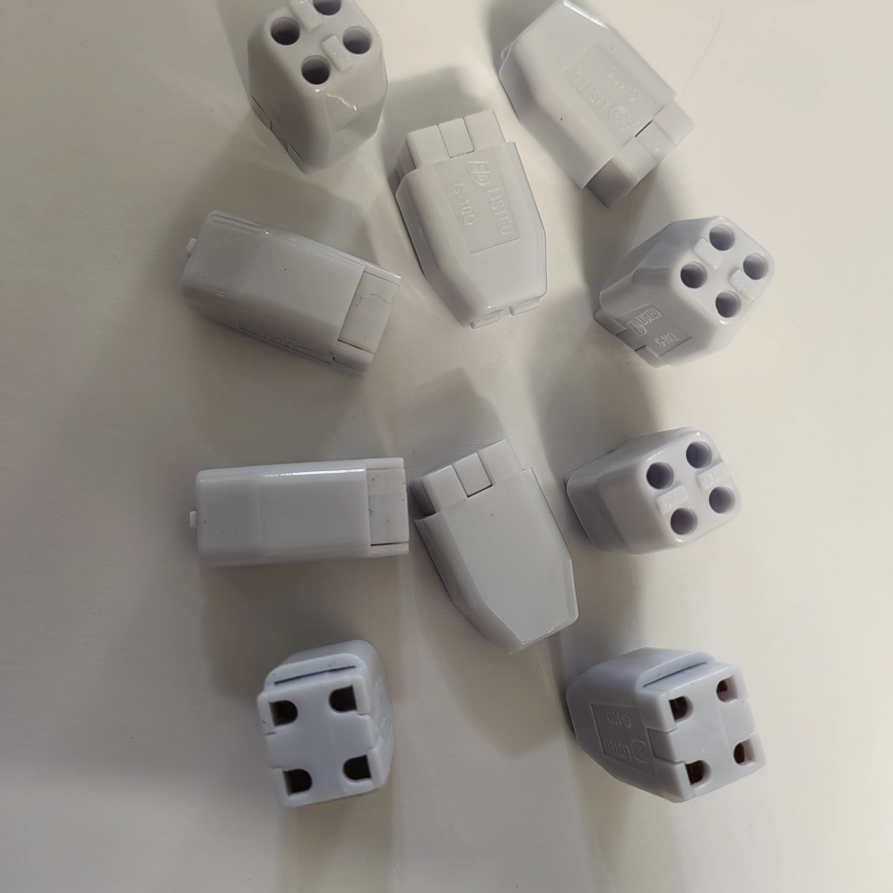 10pcs/lot High Quality Plastic Single-ended Four-pin UV Lamp G10Q Lamp Holder Four-hole Lamp Holder Pass UL G10q Lamp Base