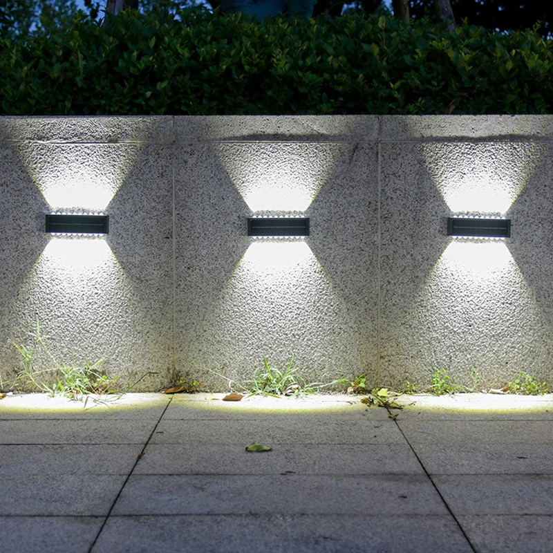 Lámpara Solar de pared para exteriores, luces alimentadas por energía Solar impermeables, iluminan hacia arriba y hacia abajo, decoración de patio de jardín, luz Solar, 20led