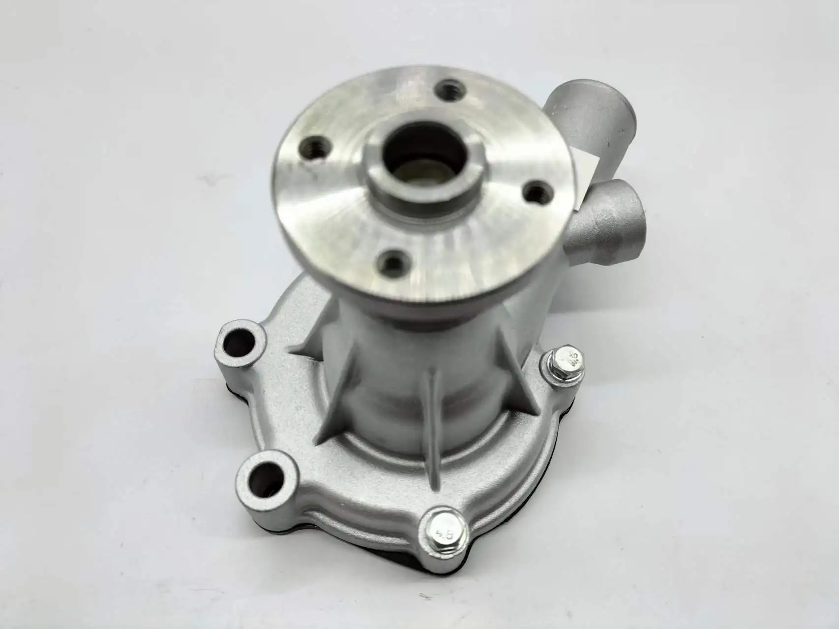 E305 E303 E304 Excavator K3E K4E S4L S3L Engine Cooling Water Pump 122mm Height MM409302 MM433424 MM409303
