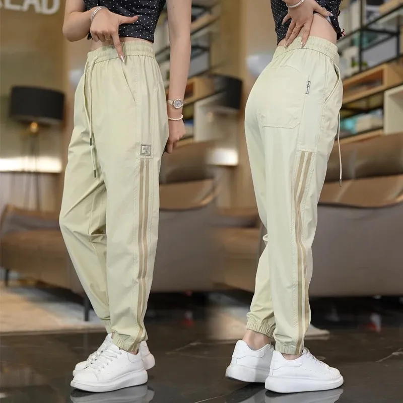 

Мужские повседневные спортивные брюки 2025 года, модные тонкие эластичные однотонные дышащие свободные брюки, молодежные весенне-летние полиэфирные волокна