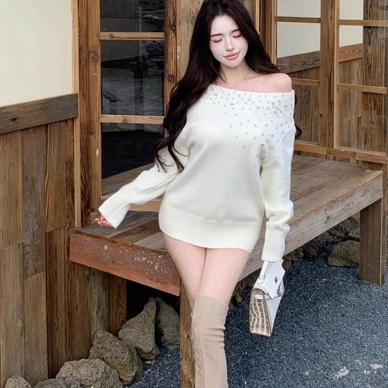 Women White Off‑The‑Shoulder Heavy‑Duty Rhinestone Embellished Pullover Sweater Lady Loose‑Fit Soft‑Alluring Fashion Knit Top