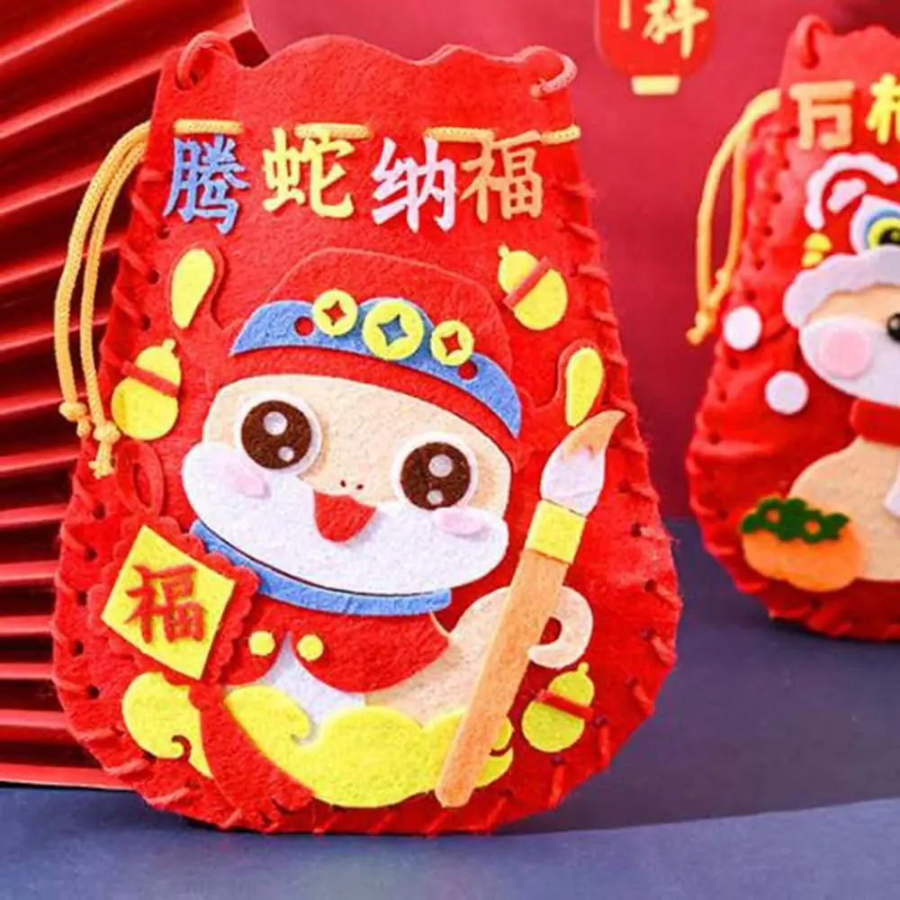 Non-woven Fabric Snake Pattern Hnadbag Traditional Handmade Cartoon Snake Lucky Bag Zodiac Chinese Style New Year Blessing Bag