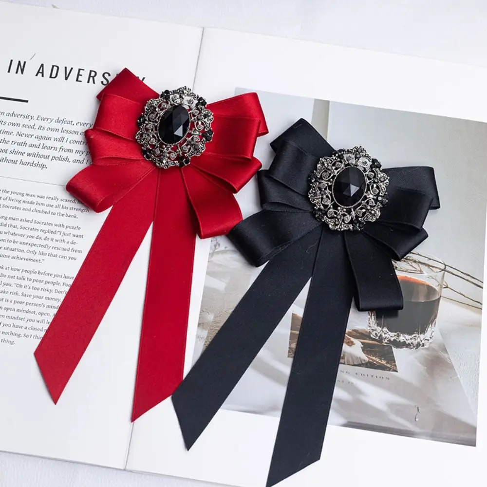 Formal Alloy Bow Tie Detachable Rhinestone Bowknot Brooches Pre-tied Crystal Rhinestone Bowtie Neck Decoration