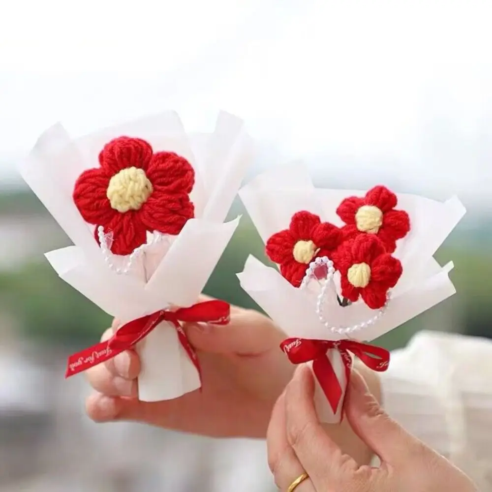 Mini Crochet Flower Bouquet Graduation Bouquet Artificial Daisy Knitted Flower Wedding Guest Gift Valentine's Day Gift