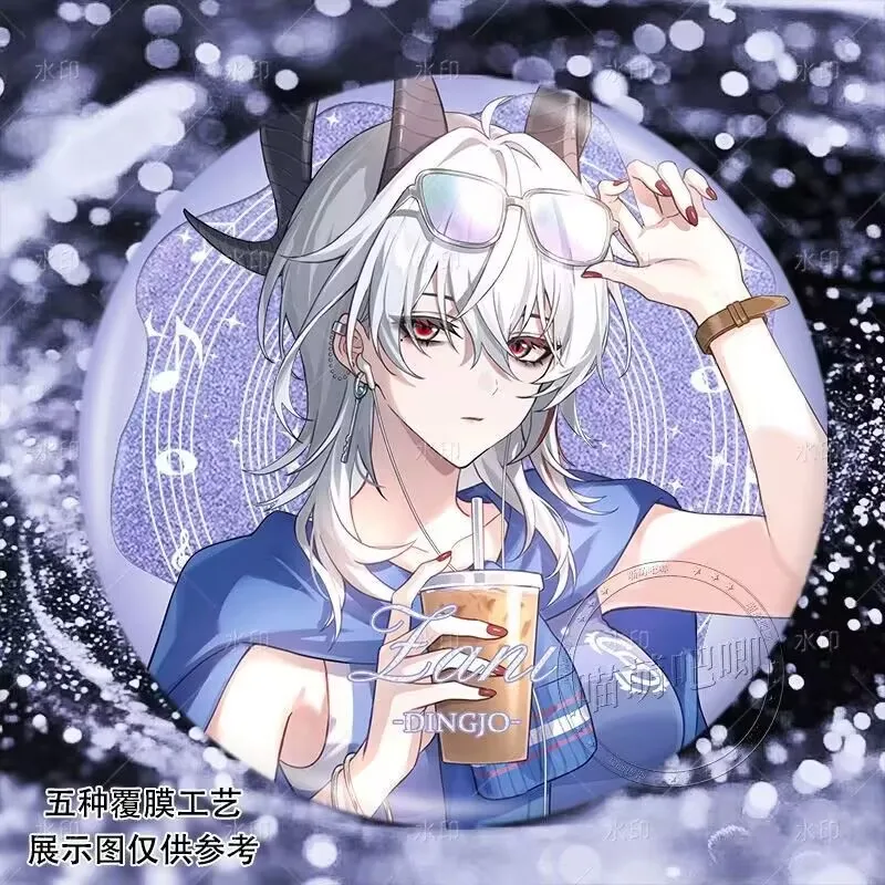 「シャー・コン、ザニー、フィービー、カティア、コレタ」ミンチャオ・ディンジョは自家製のバー用レーザーバッジを作り、キビのギフトとしてプレゼントします