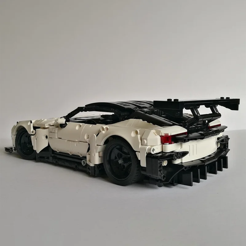 2104 PCS MOC Nero Bianco Auto Sportiva Modello Modulare Set FAI DA TE Building Blocks Per Bambini Assemblaggio Display Giocattoli Festival Regalo A Sorpresa