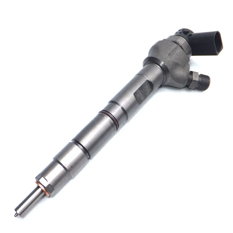 High Quality Diesel Engine Common Rail Injector for V-olkswagen Amarok 2.0 Engine 0445110646