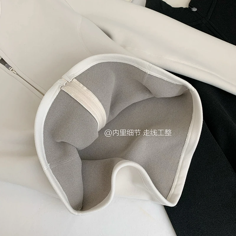 Autumn Winter Simple Graphene Warm Jacket Coat Velvet Stand-up Collar Zip Up Short Jacket Coat Women Black White Cardigan Tops