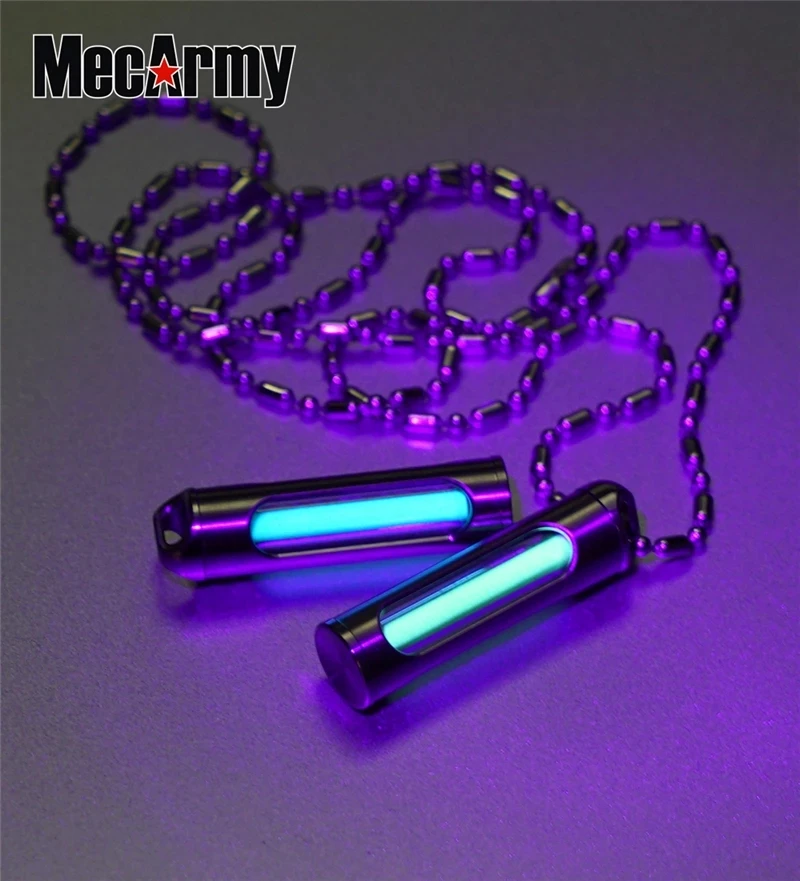 

MecArmy TR26 Glow Necklace TC4 titanium Photoluminescent Glow Bar ,Tail allows the light to be hung by a chain For everyday use