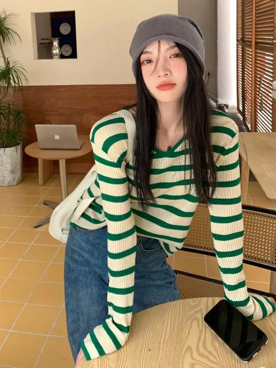 Color Block V-Neck Knitwear Women's Spring Autumn Loose Top Fashionable Base Layer Shirt Korean Style Long Sleeve Striped