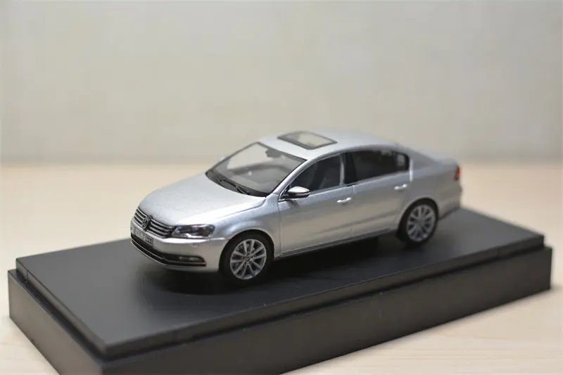 Diecast Schuco 1:43 Scale VW Passat B7 Limousine Alloy Car Model
