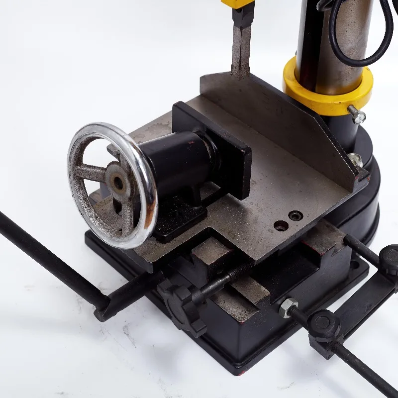Mortise and Hollow Chisel Benchtop Mortise Machine MK361