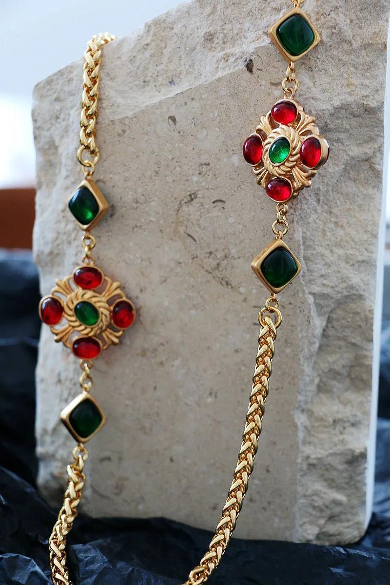 

Vintage Green Red Stone Long Chain Necklace For Women Jewelry Runway Party T Show Fancy Trendy Boho INS Japan