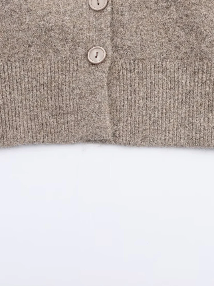 เสื้อแจ็คเก็ตถักแขนยาว คอกลม ติดกระดุม สไตล์ยุโรปและอเมริกา คอลเลคชั่นใหม่ ฤดูใบไม้ร่วง ปี 2025 สำหรับผู้หญิง