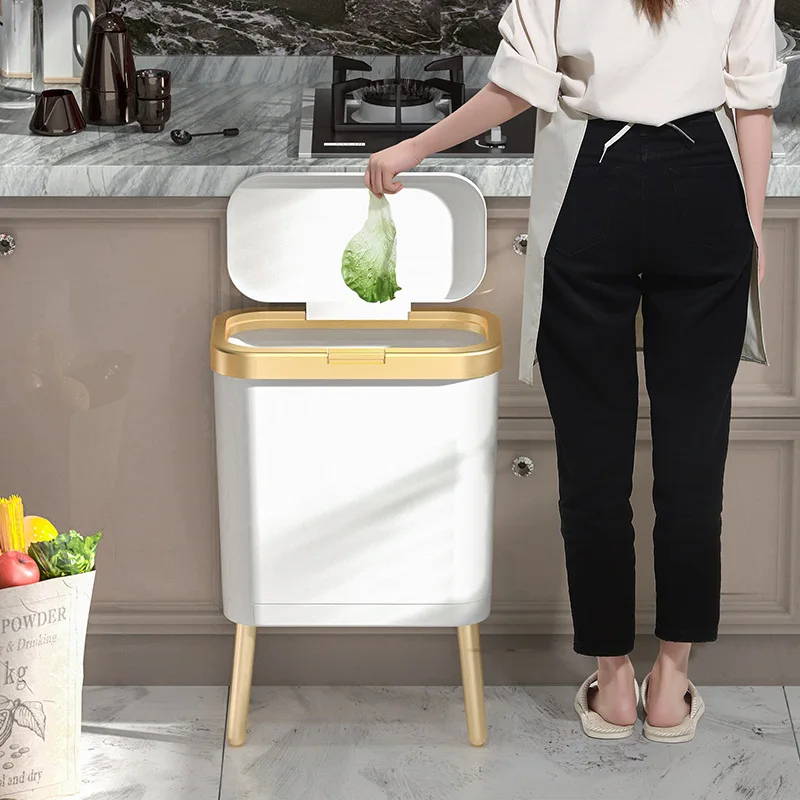 

Роскошный золотой мусорный бак для кухни, ванной комнаты, 15 л, креативный четырехъядерный пластиковый узкий мусорный бак с высокими ножками и крышкой, переносной