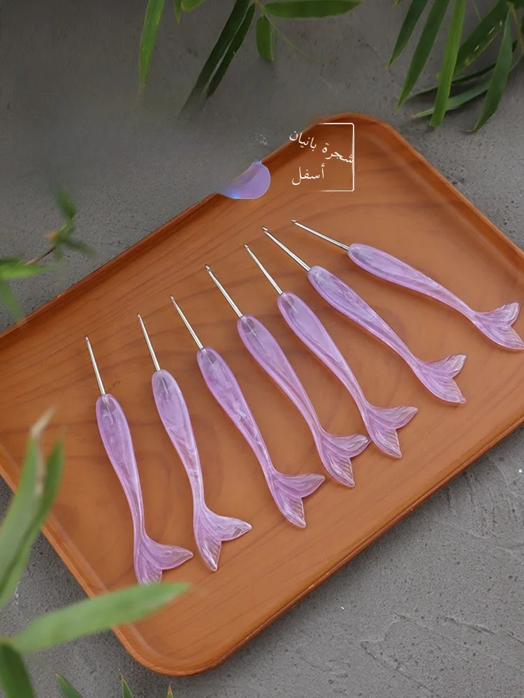 Agulha de Crochê Tail Fi Roxa Handmade: A Revolução na Arte de Tecer e Cuidar do Seu Trabalho