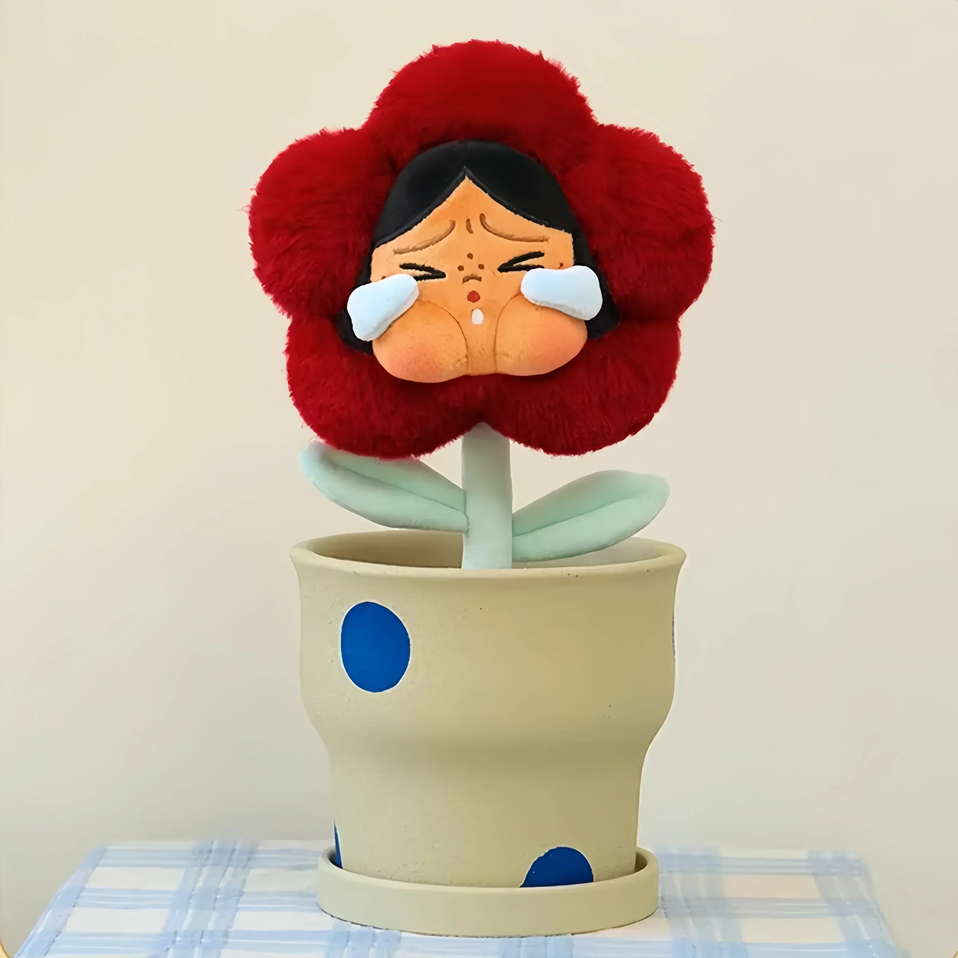 POPMART 100% سلسلة CRYBABY Sad Club الأصلية-صندوق أعمى على شكل زهرة قطيفة 1 قطعة/6 قطعة صندوق غامض Crybaby