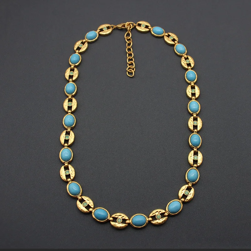 

Retro Medieval Antique Gold Plated Turquoise Pig Nose Link Necklace Vintage Punk Niche Women Statement Jewelry