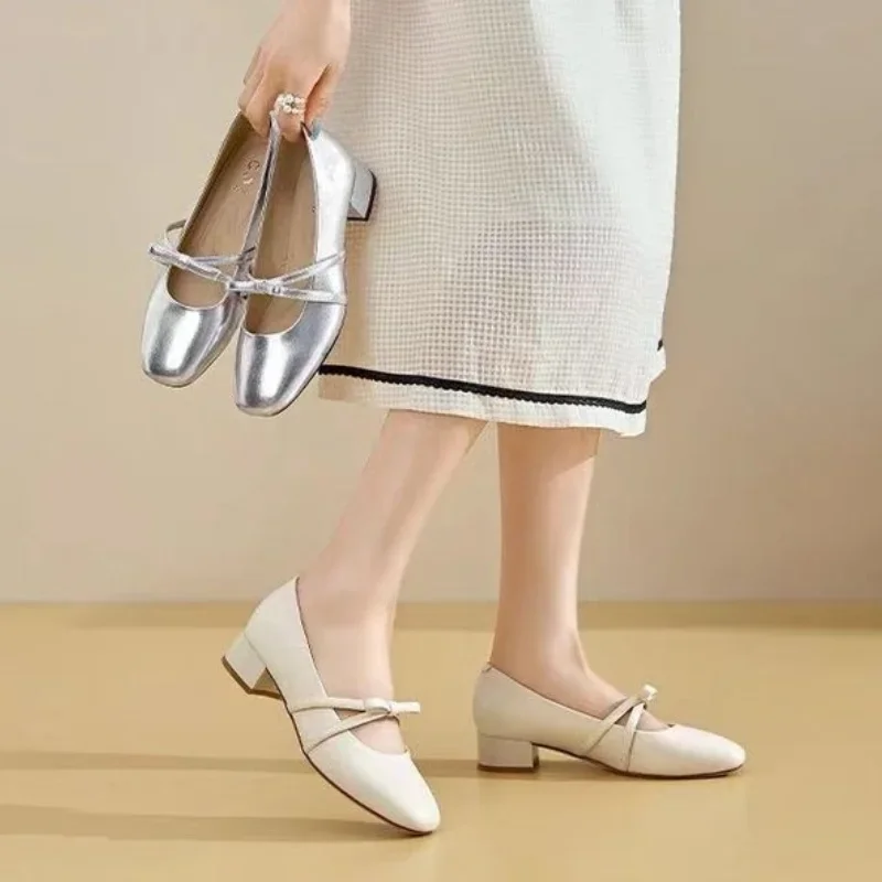 2024 New Fashionable and Versatile Square Toe Women's Shoes Thick Heel Buckle Decoration Solid Color Women's Shoes Comfortable