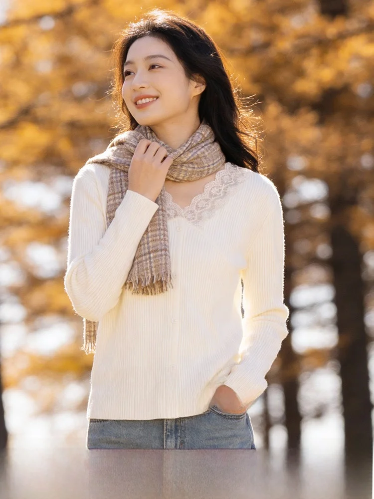 

Slimming Lace V-Ne Knitwear Sweater Women's Inner Wear Spring 2026 New Sle Korean Sle Loose Fit Long Sve Winter