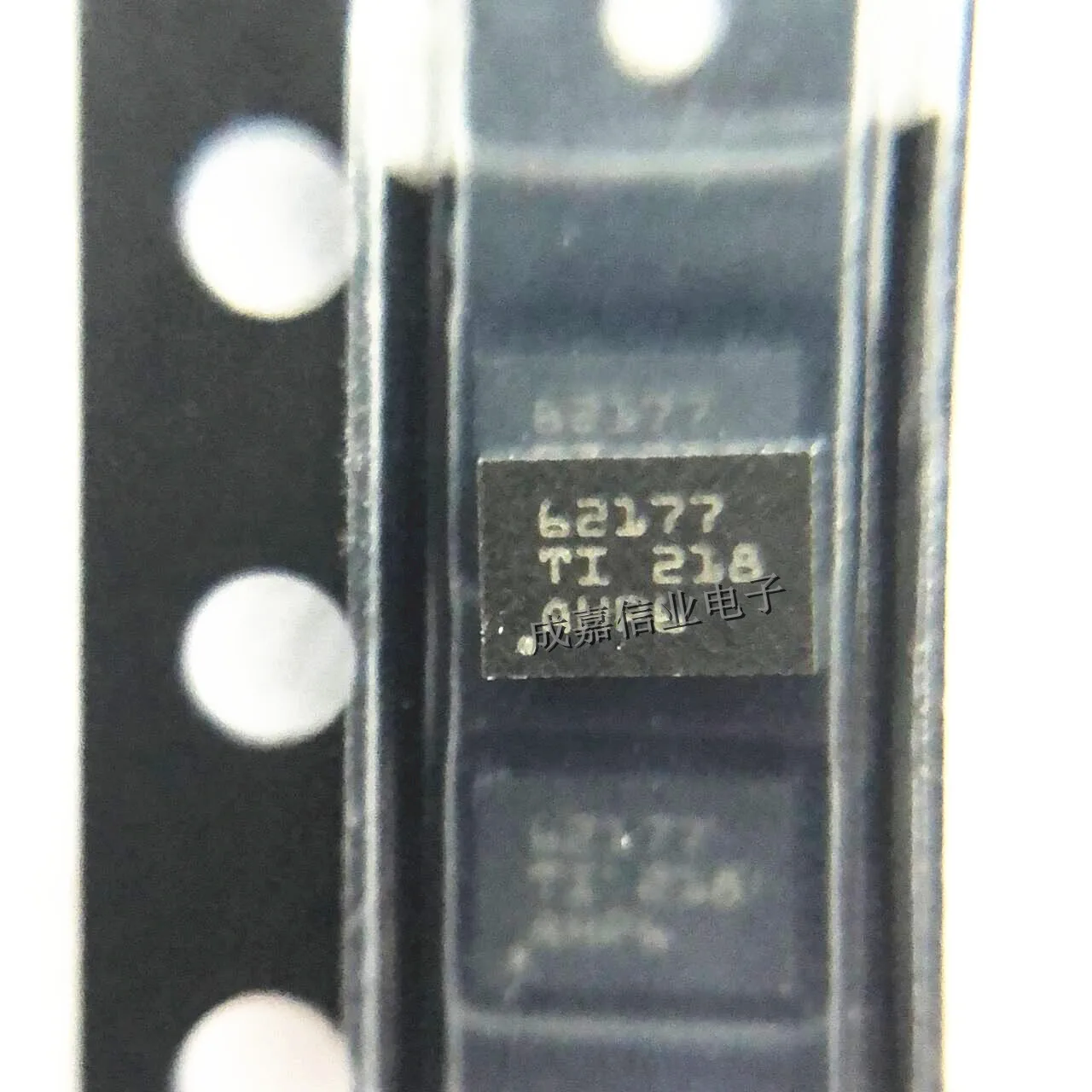 10pcs/Lot TPS62177DQCR WSON-10 MARKING;62177 Switching Voltage Regulators 28V 0.5A SD Cnvtr Operating Temperature:- 40 C-+ 85 C