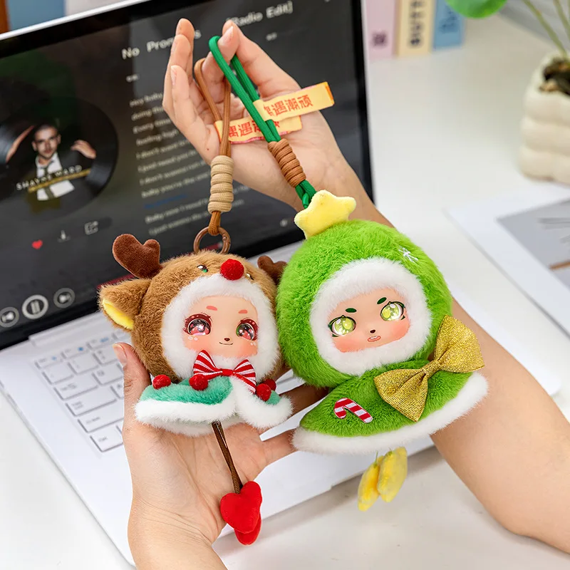 

Подарочный набор милых плюшевых игрушек в канун Рождества с подвеской в виде автомобиля, подвеской для сумки и мультяшной куклой