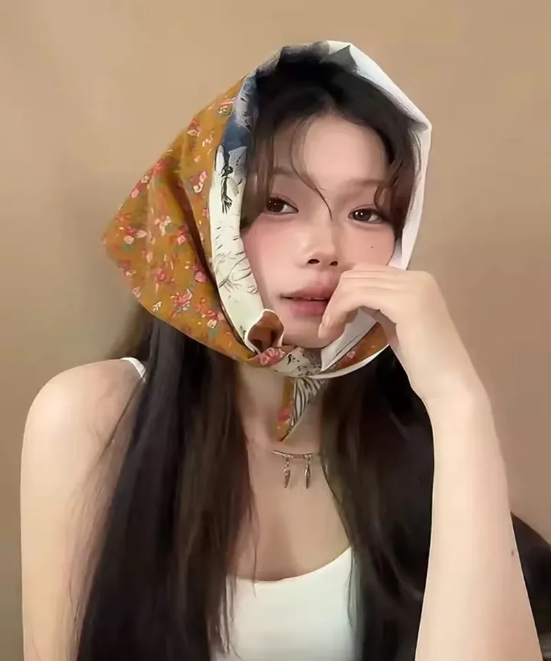 

Chinese Style Double-sided Printed Triangular Hair Scarf for Women Summer Travel Ins Versatile Fashion Sunscreen Headscarf