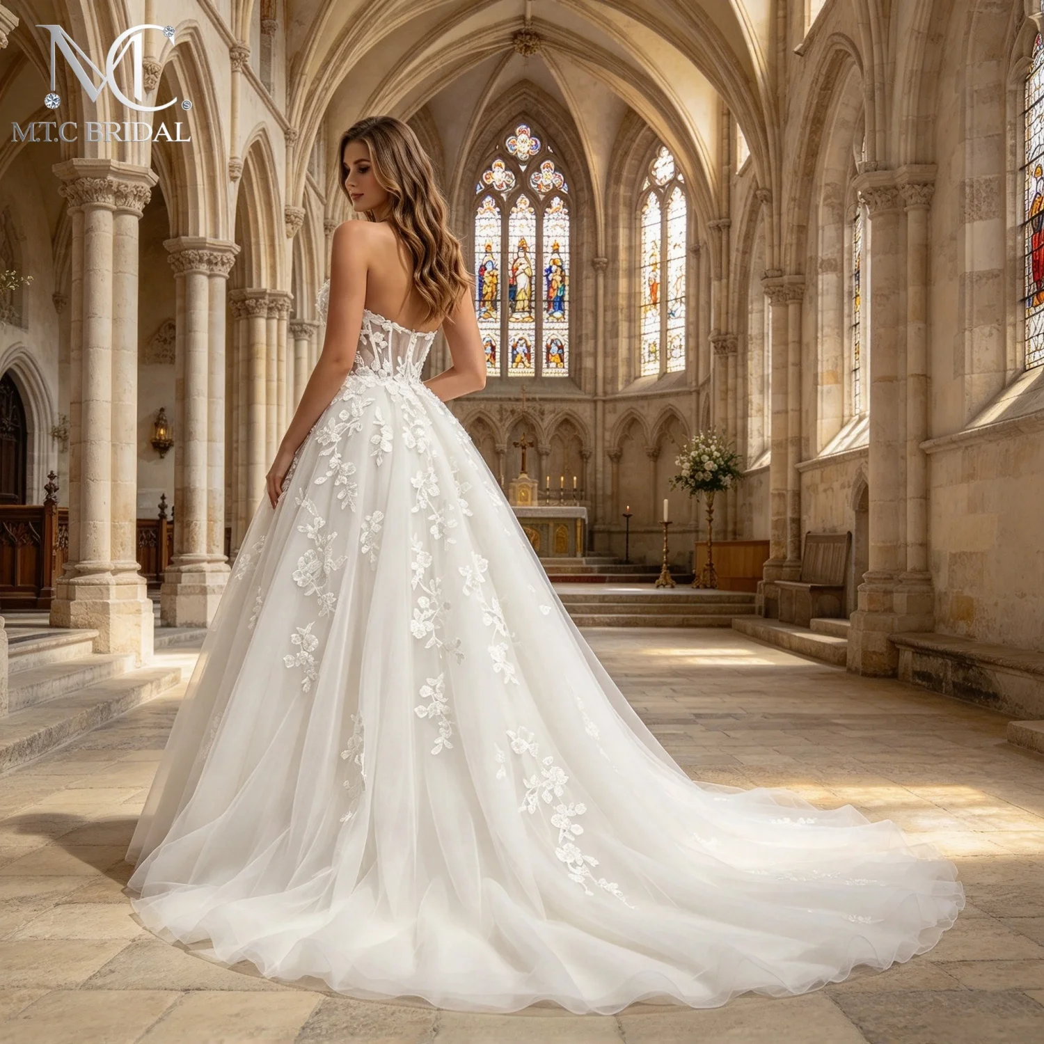 Sweetheart Strapless Wedding Dress Sheer Bodice Lace Appliques A Line Tulle Bridal Gown With High Slit Court Train Robe De Maria