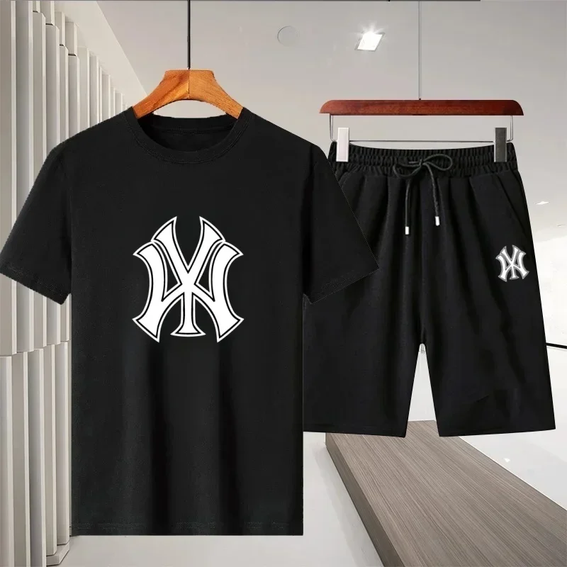 

Летний мужской повседневный модный комплект: футболка с принтом, свободного кроя, с круглым вырезом, с коротким рукавом, и шорты для спорта